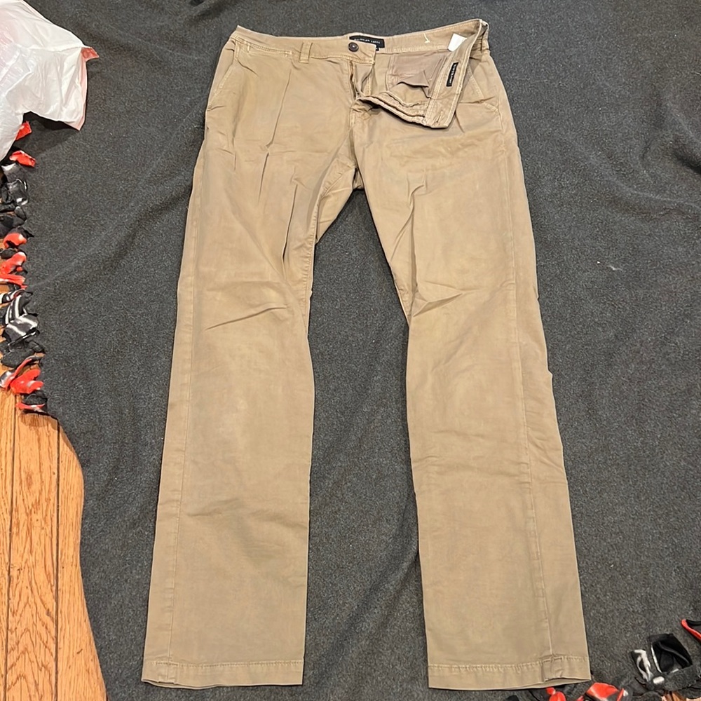 American eagle khakis